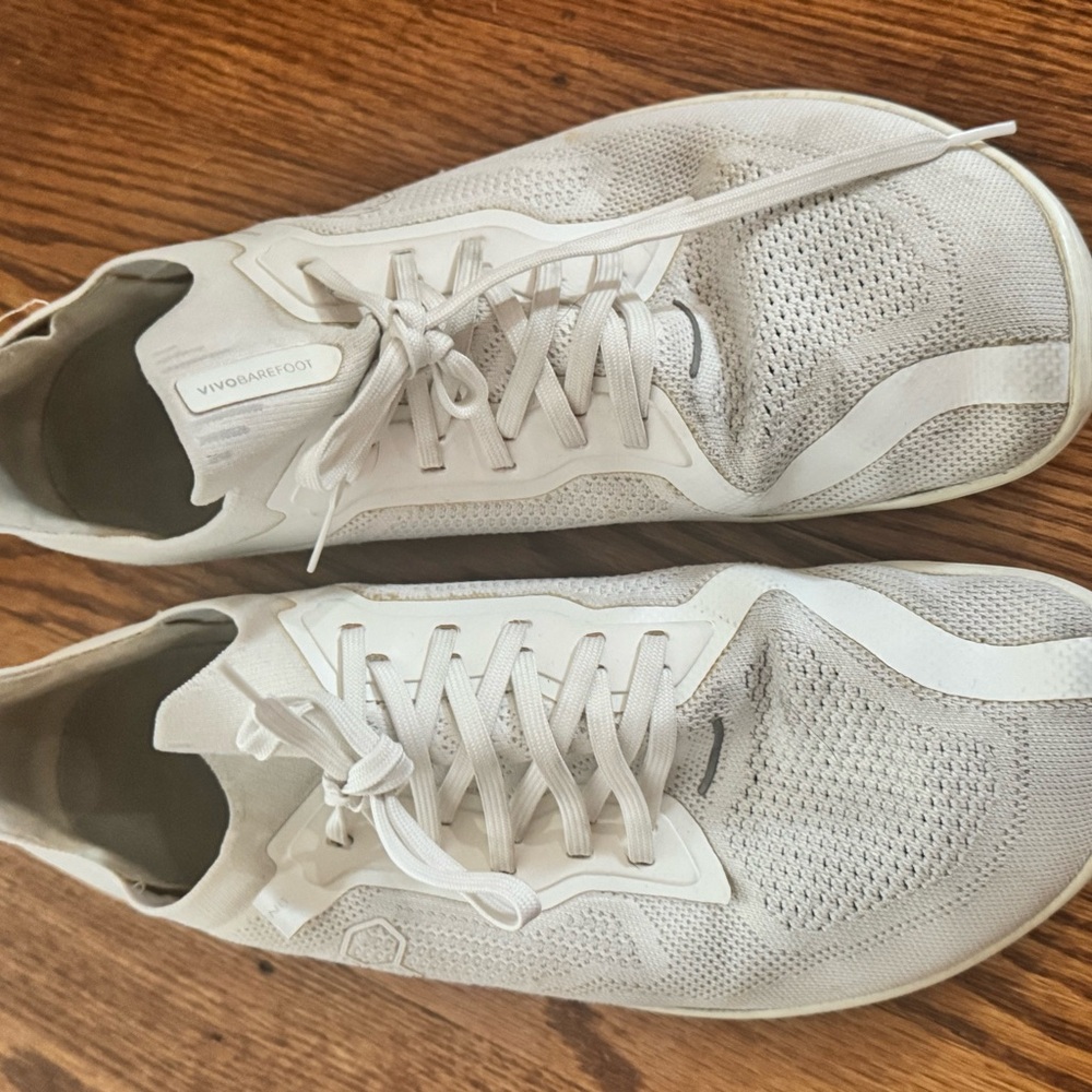 Vivo barefoot women’s Cream Mesh Sneakers